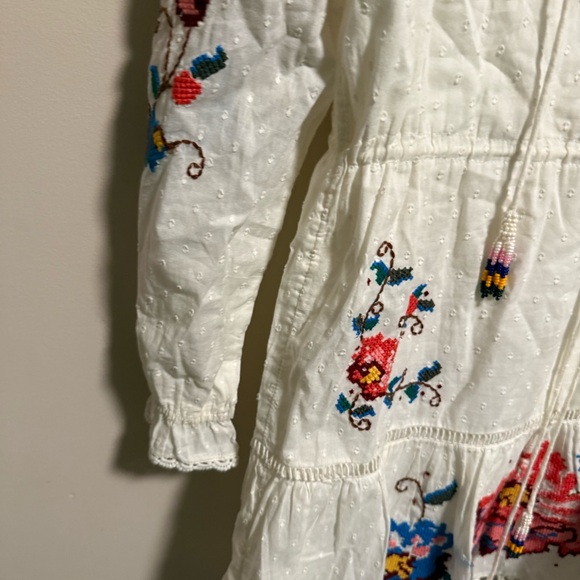 Farm Rio Macaw Cross Stitch Embroidered White Mini Dress- Size Small - Picture 5 of 16